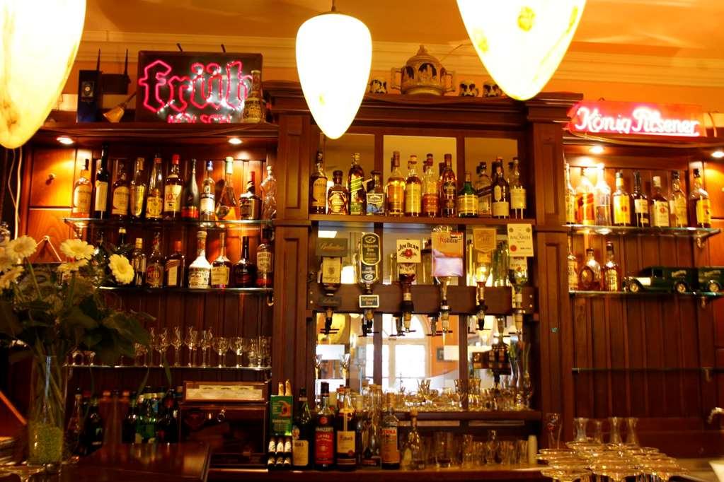 וזל Hotel Kaiserhof Wesel מסעדה תמונה