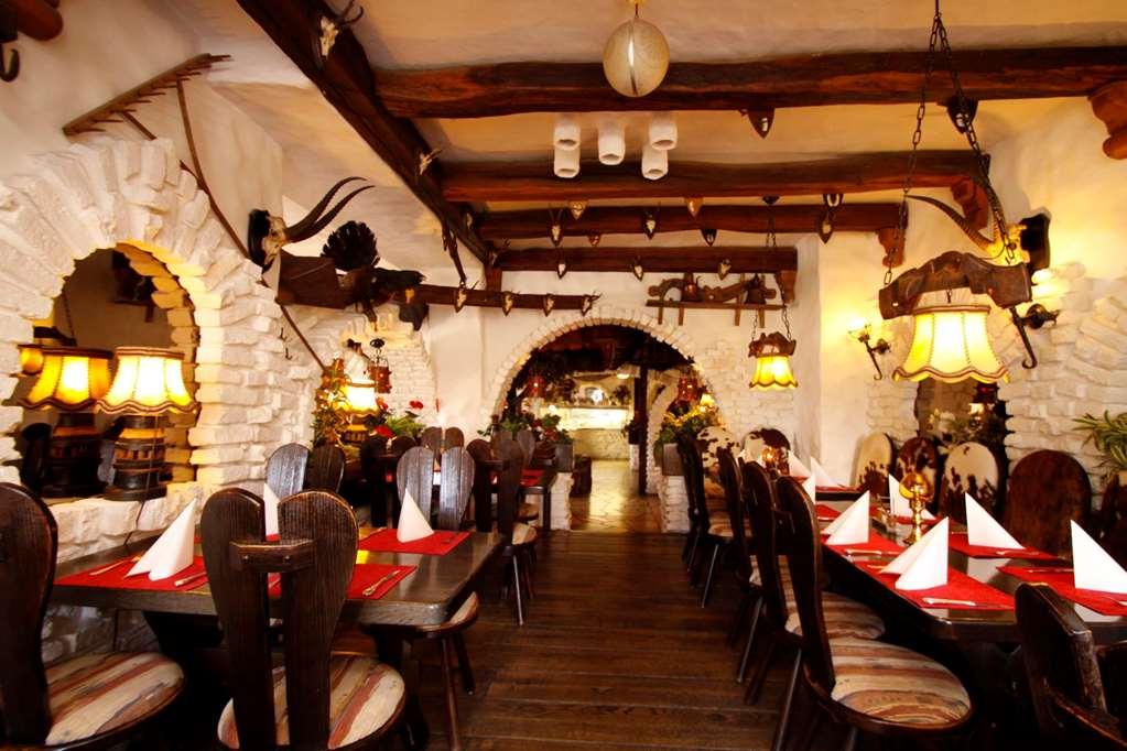וזל Hotel Kaiserhof Wesel מסעדה תמונה