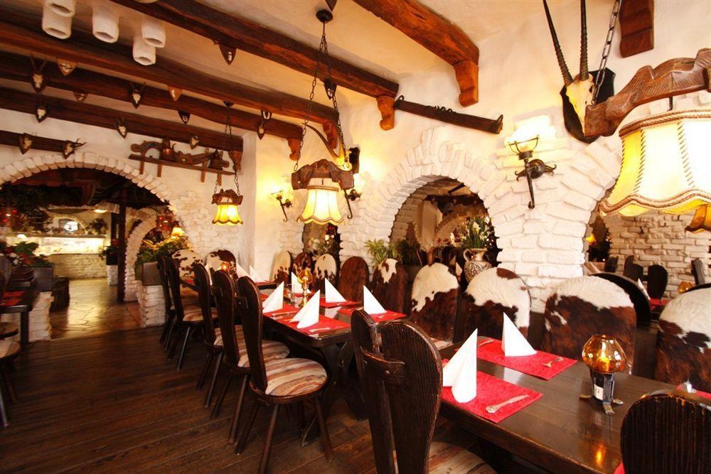 וזל Hotel Kaiserhof Wesel מסעדה תמונה