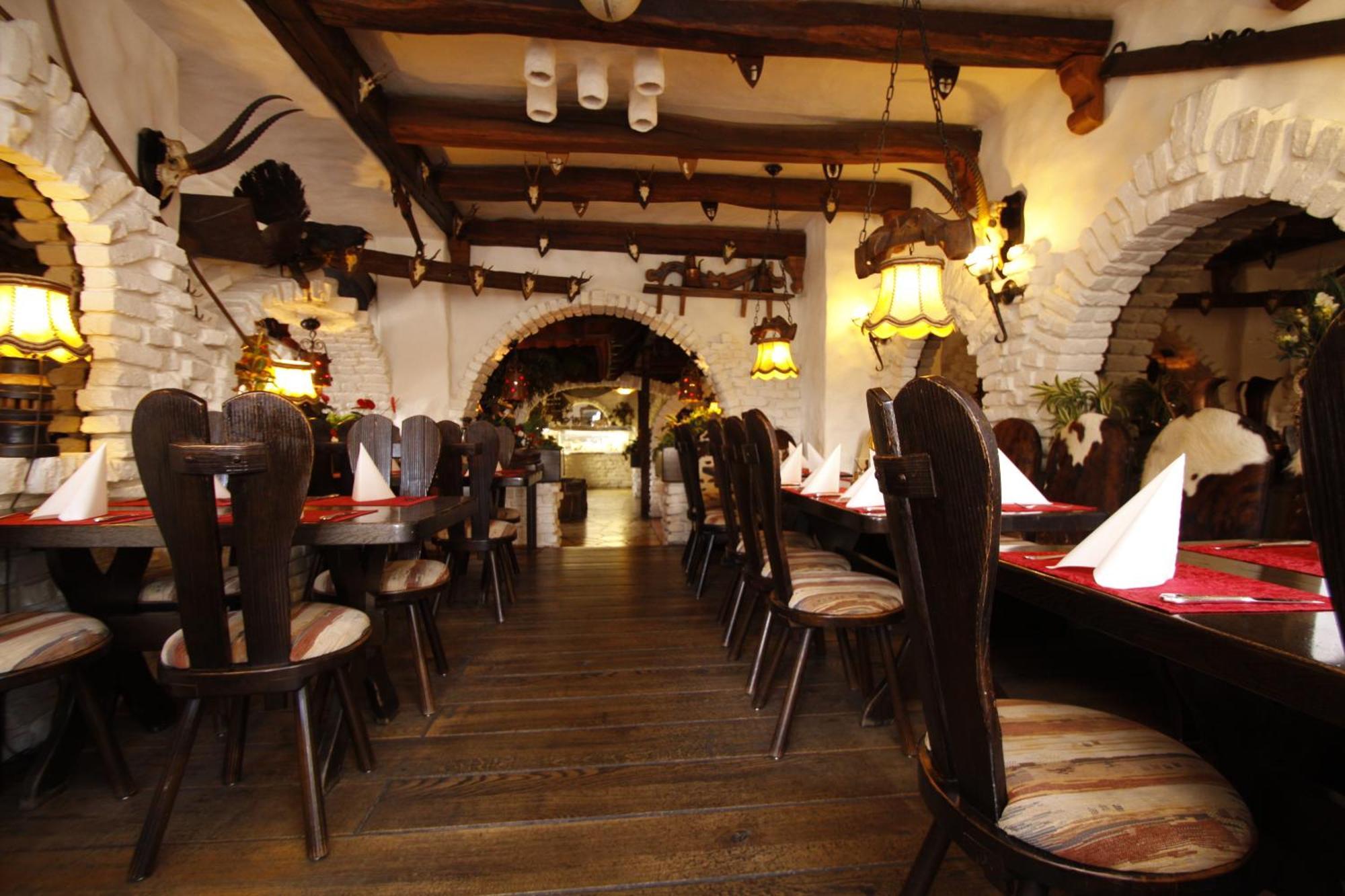 וזל Hotel Kaiserhof Wesel מסעדה תמונה